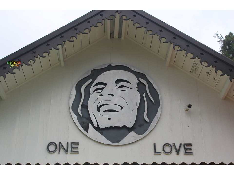 Bob Marley Nine Mile & Dunn’s River Falls | Reggae Tours